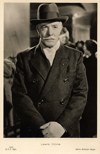 Lewis Stone
