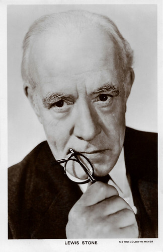 Lewis Stone