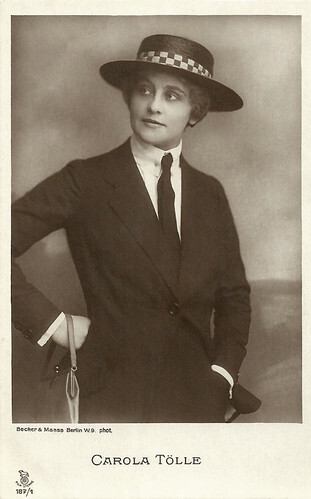 Carola Toelle