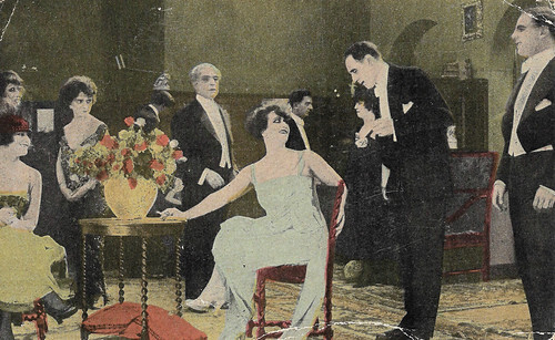 Italia Almirante in L'innamorata (1920)
