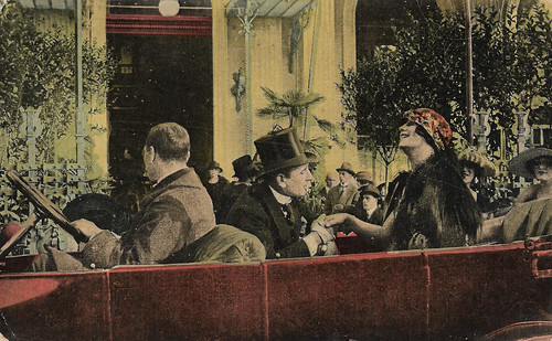 Italia Almirante Manzini and Alberto Collo in L'innamorata (1920)