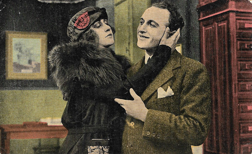 Italia Almirante in L'innamorata (1920)