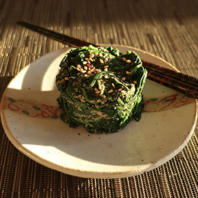 Sweet sesame spinach horenso goma-ae