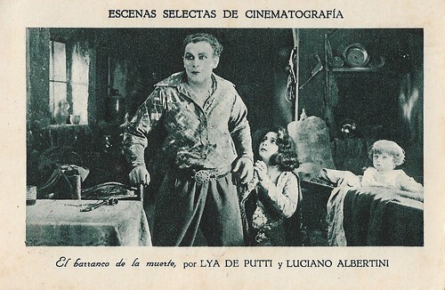 Luciano Albertini and Lya De Putti in Die Schlucht des Todes