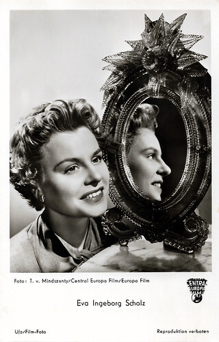 Eva Ingeborg Scholz in Ball im Savoy (1955)