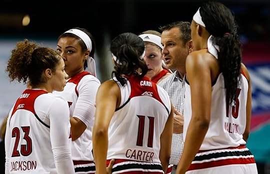 Louisville Basketball Lady Cards dominate UTMartin in