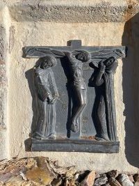 Jesus dies, station of the cross
