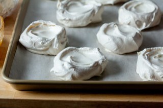 lemon cream meringues-04