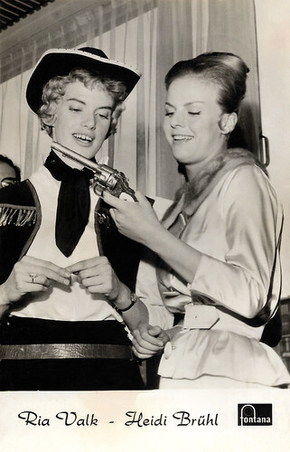 Ria Valk and Heidi Brühl