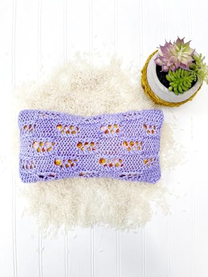 Lavender Eye Pillow: Knitting pattern by Vickie Howell
