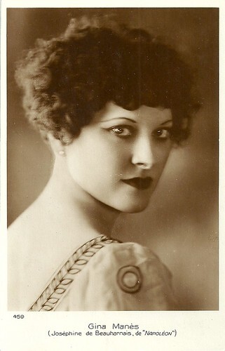 Gina Manès as Josephine in Napoléon