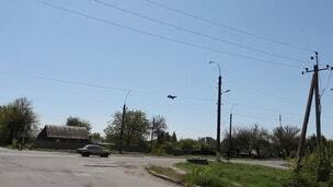 Panic as fighter jet flies over Ukraine's Kostiantynivka