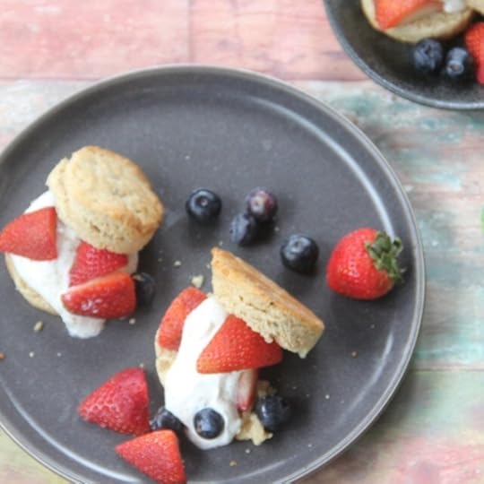 Wholegrain Strawberry Plus Shortcake