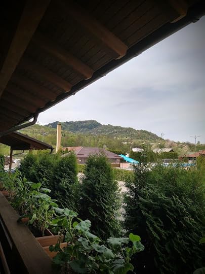 Pe-o terasa faina in Viseu de Sus, Maramures