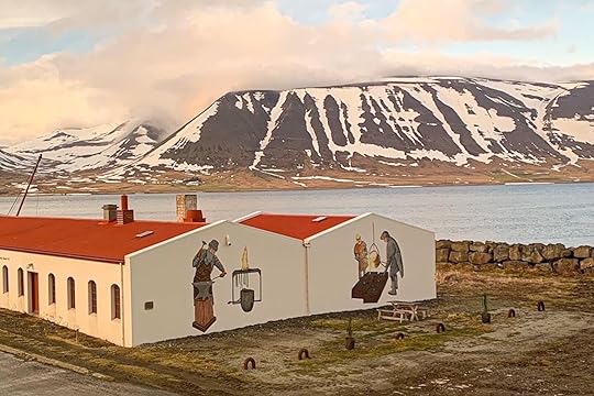 mountains in iceland by Thingeyri