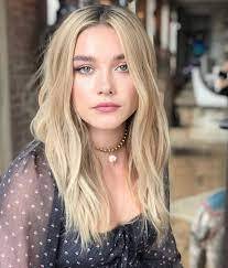 What Is Florence Pugh's Net Worth? - Capital