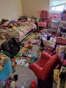 messy kid bedroom