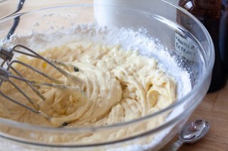 strawberry brita cake-01