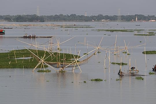 তিতাসের কোলে জেলেরা এখনো মাছ ধরে (২০২০)