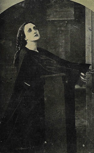 Lyda Borelli in La storia dei tredici (1917)