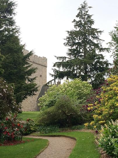 the one castle of the post: Drum Castle