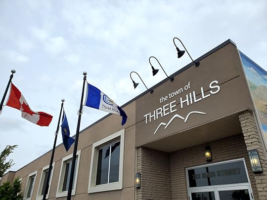 Three Hills Show N Shine