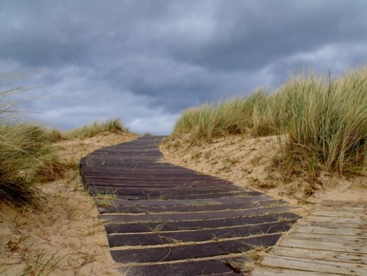 dune path through the waters of philorth