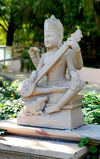 saraswati statue
