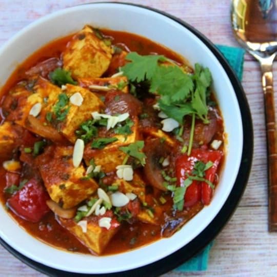 Tofu Curry with Tomato, Bell Peppers and Fenugreek