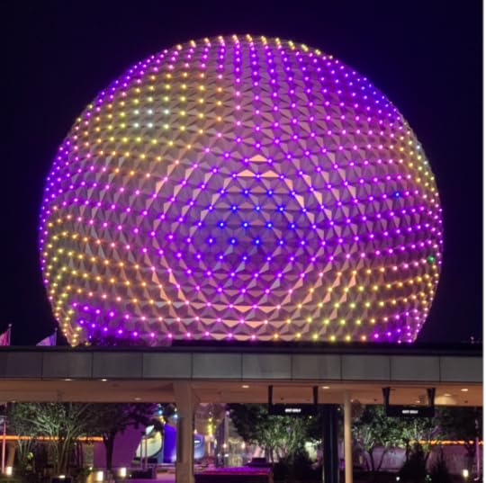 Spaceship Earth at Epcot during the 2022 Walt Disney World Marathon Weekend. (Photo: Personal collection of Chris Jansmann)