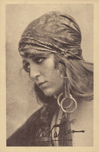 Diana Karenne