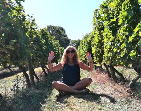 Janice Horton. The Backpacking Housewife in a French Vineyard