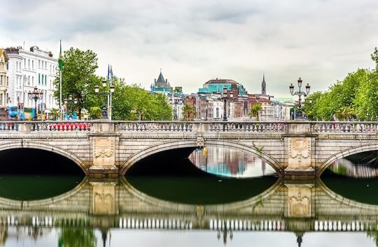 View of O'Connell Bridge in Dublin, over the River Liffey. The Dublin accent is split in two: North Dublin and South Dublin, i.e. north of the river or south of the river