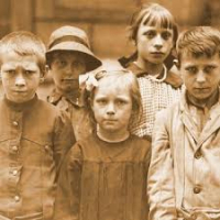 Kids 5 WW1 WW! cetennial News