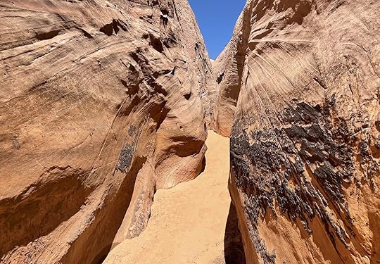 Yonder-Escalante-RV-park-in-Utah-slot-canyons
