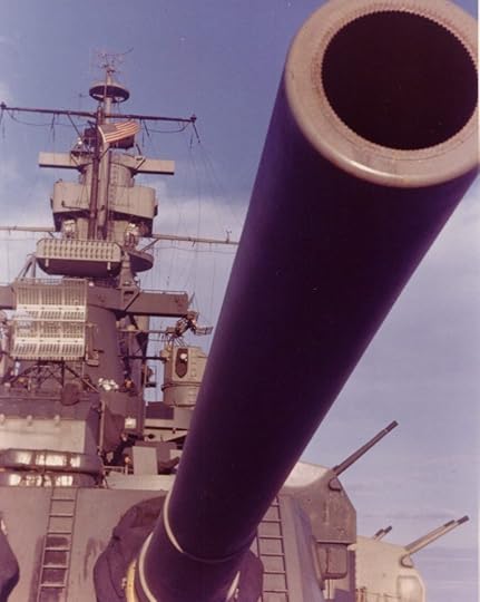 Aft turret of USS Alabama during her shakedown period, Casco Bay, ME, 1 Dec 1942 (US National Archives: 80-G-K-497)