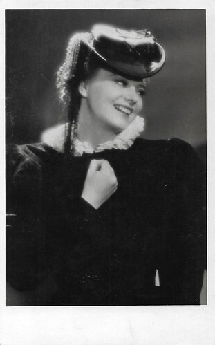 Zita Szeleczky in Eladó birtok (1941)