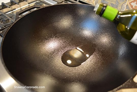 Iron-skillet-seasoning-oil