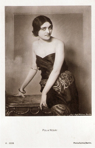 Pola Negri