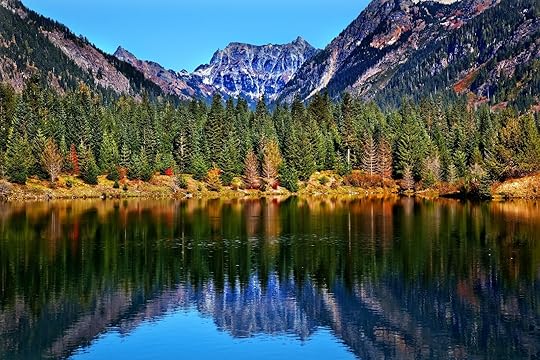 Mount Chikamin Peak Fall Snoqualme Pass Wenatchee National Forest one of the best fall road trips in the US