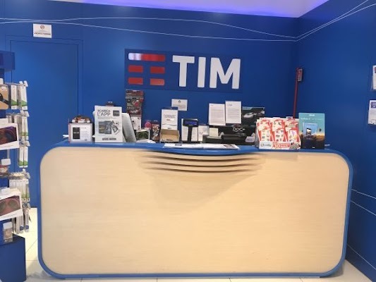 Apple Store in Moncalieri, Italy