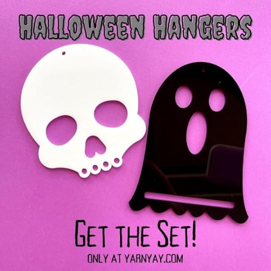 YarnYAY! by Vickie Howell Halloween Hangers
