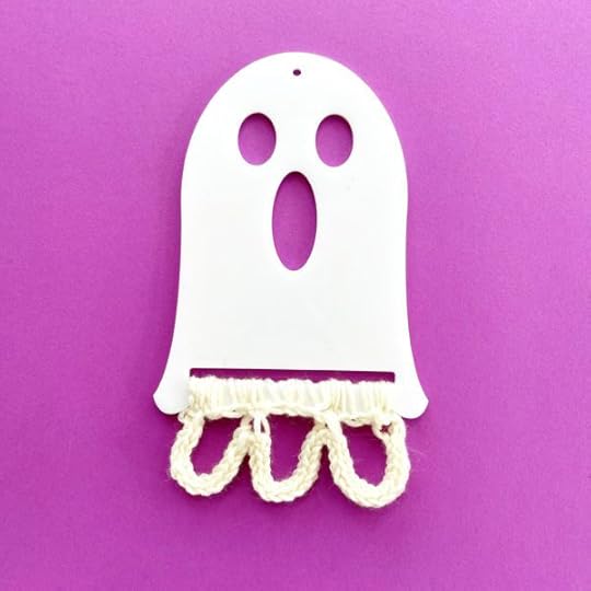 Halloween Hangers with Appkied i-Cord Edging
