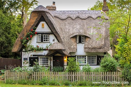 11 Favorite Cute & Quaint Country Cottages | TouristBee