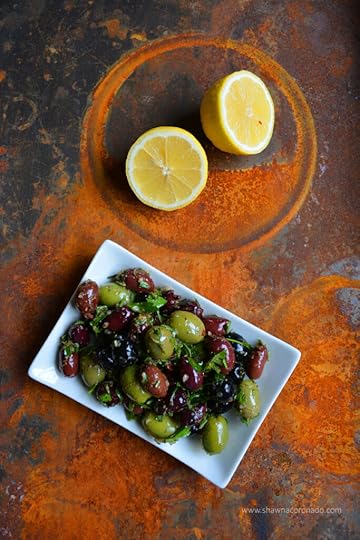 Black & Green Olives