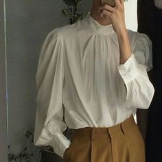 This contains an image of: stand in the shine