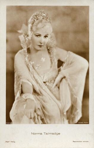 Norma Talmadge in Du Barry, Woman of Passion (1930)