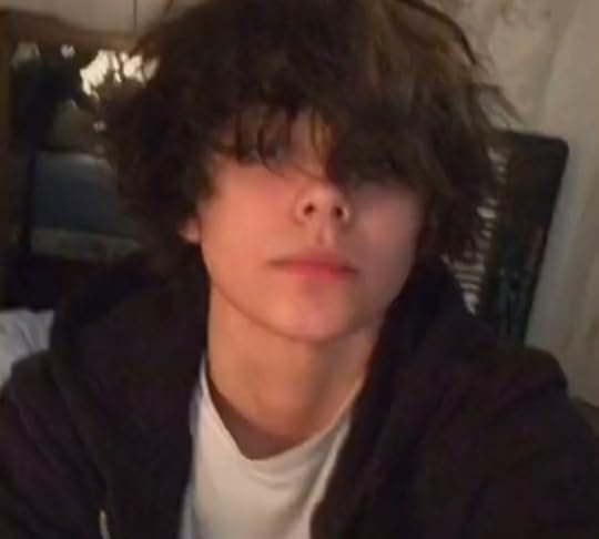 لايك، فولو | Short messy haircuts, Messy hair boy, Boy hairstyles