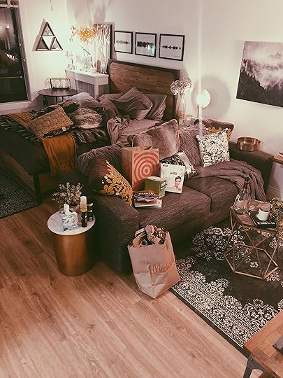 5 Tips for Styling a Studio Apartment — Moda Misfit