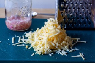 apple and cheddar crisp salad-01